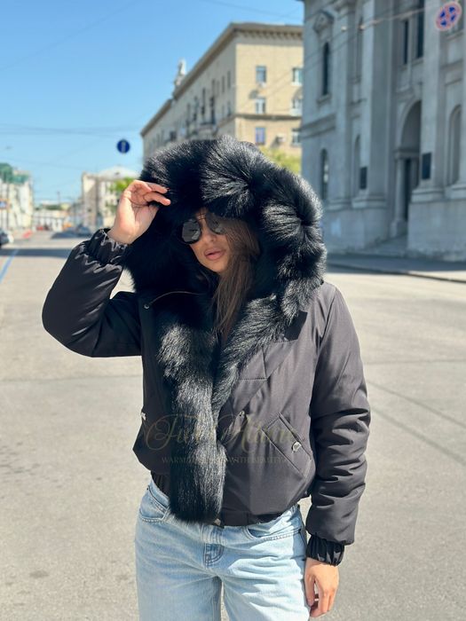 Жіночий зимовий чорний бомбер куртка з хутром песця.  42-60 рр