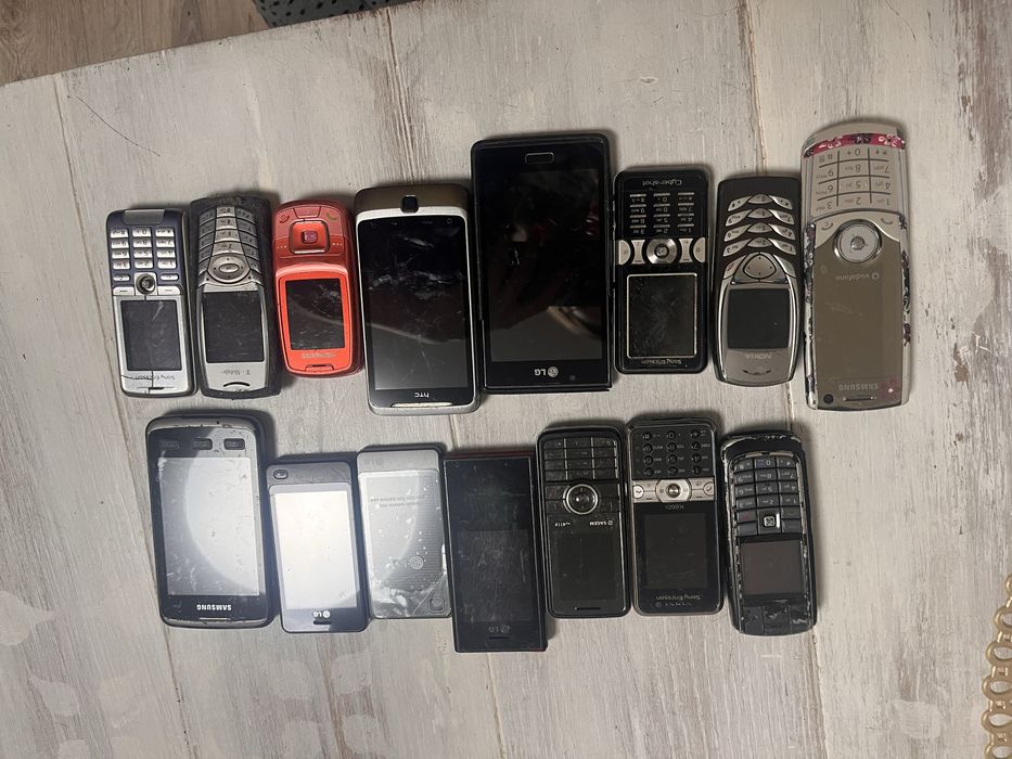Stary telefon/stare telefony lg nokia sagem samsung sony ericsson htc