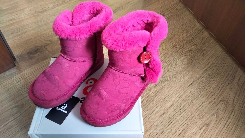 Dziecięce śniegowce z futerkiem rozmiar 27