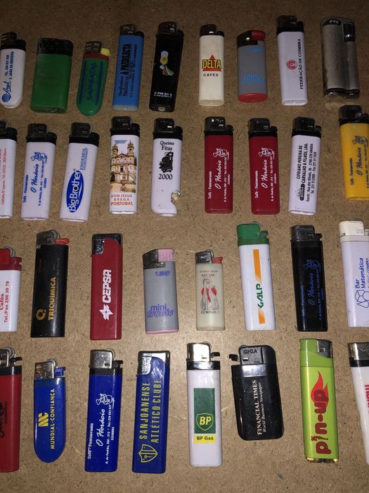 Lote de 52 isqueiros