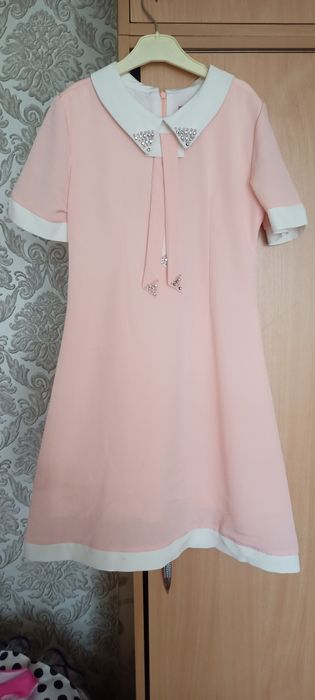 Продам детские нарядные платья