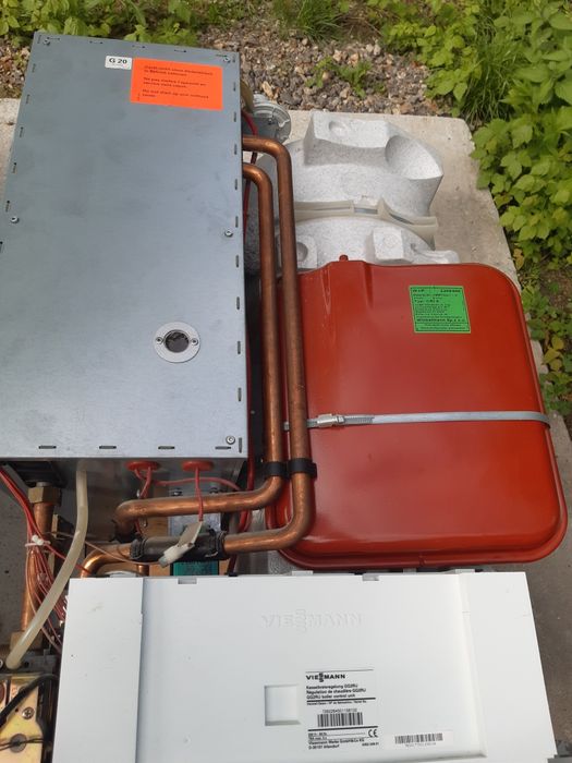 Piec gazowy (części)Viessmann Vitopend 222 WHSA