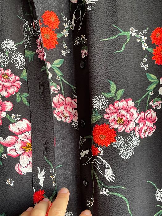 Camisa/ vestido / túnica floral tamanho 36