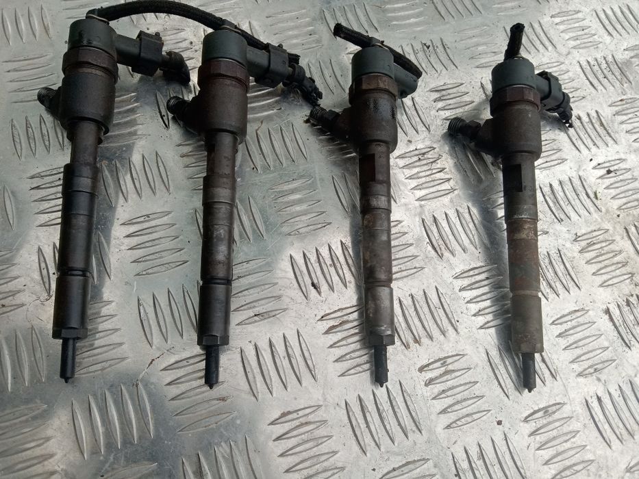 Wtrysk wtryskiwacze Opel Astra h 1.3cdti