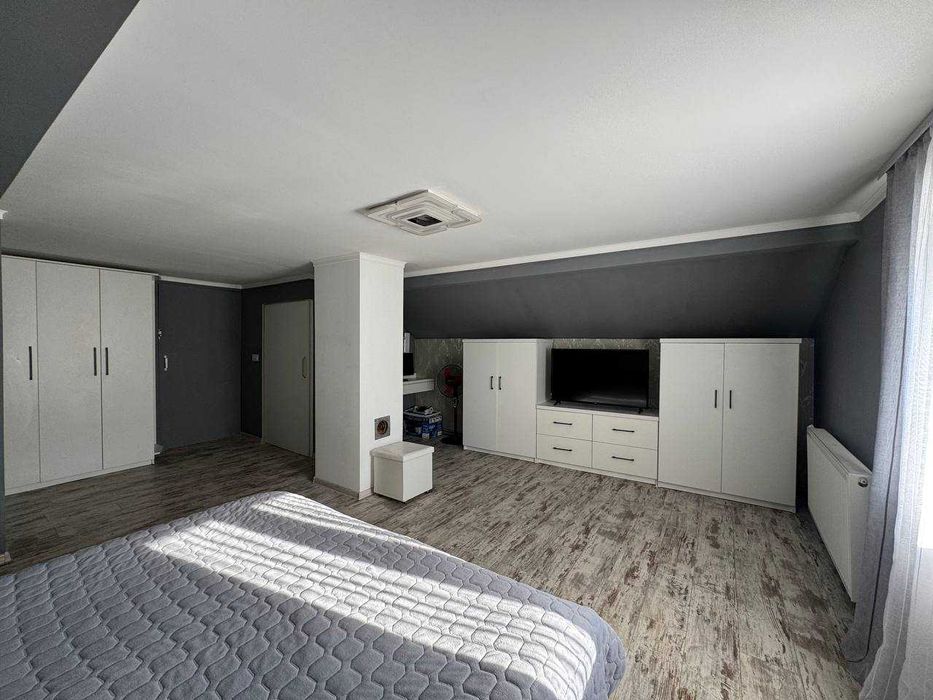 Продаж будинку с.Невицьке