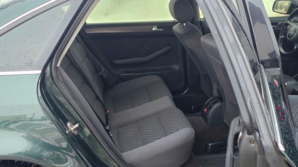 Audi A6 2003року 2.5дизель Автомат в дуже гарному стані