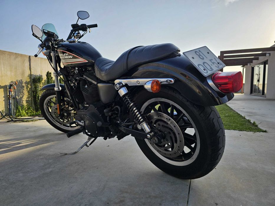 Harley Davidson 883R