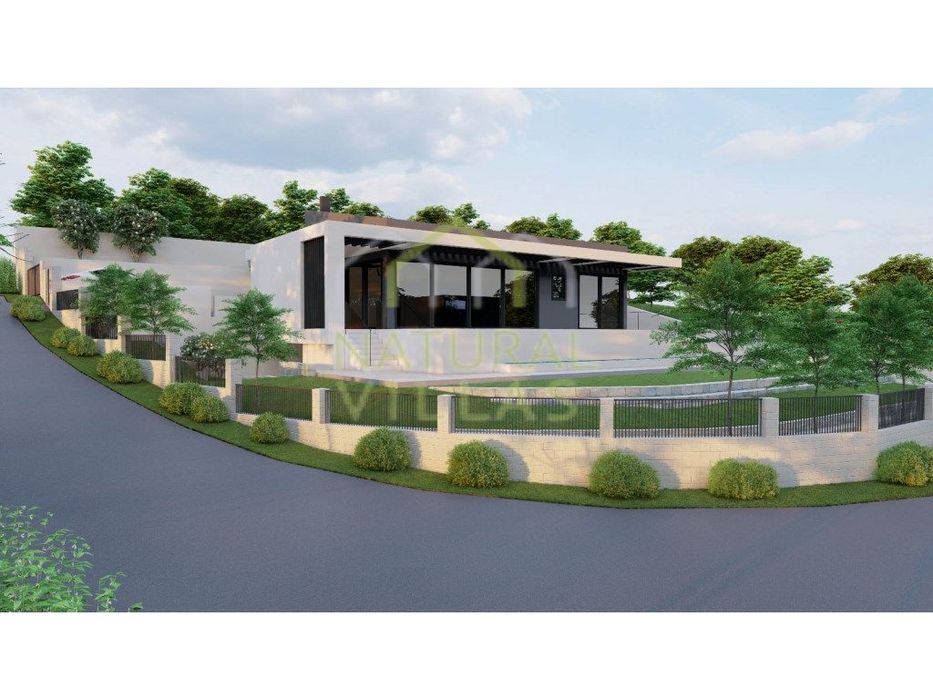Plot of Land for Construction of a 4-Bedroom House in the Loulé Area
