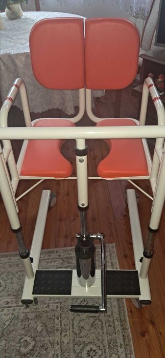 Podnośnik Hydrauliczny dla pacjenta, udźwig do 150 kg.