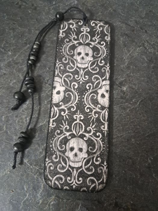 Zakładka do książki czaszki decoupage