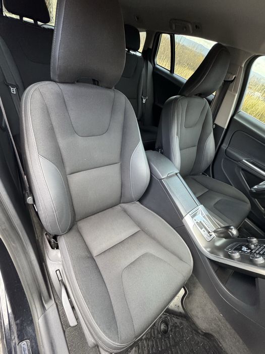 Продам VOLVO V60 Дизель