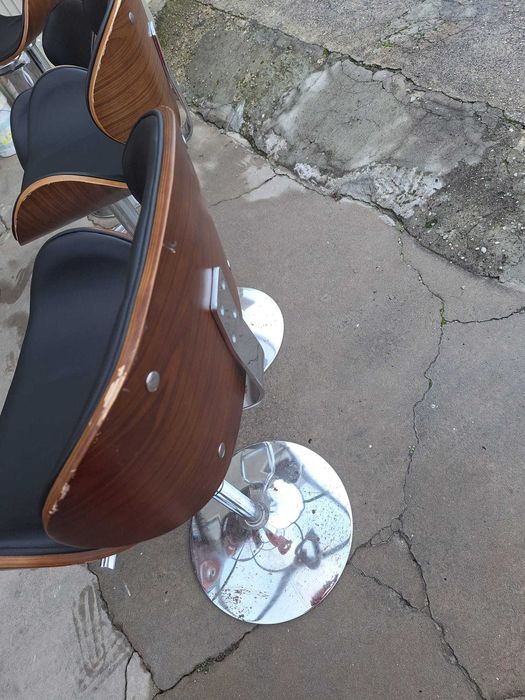 Cadeira de bar com encosto Mambo