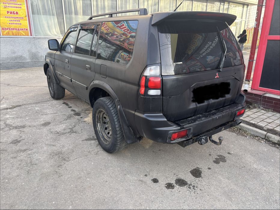 Mitsubishi Pajero Sport 1