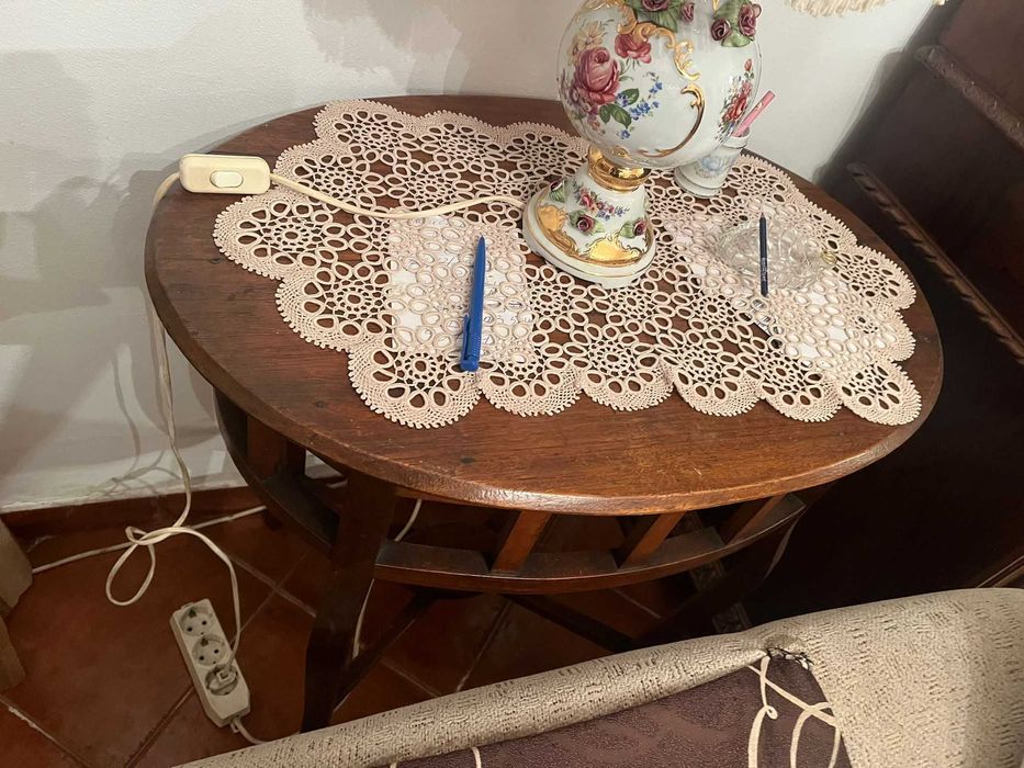 Mesa aparador em madeira