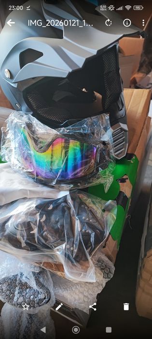 Мото шолом з окулярами і рукавицями М