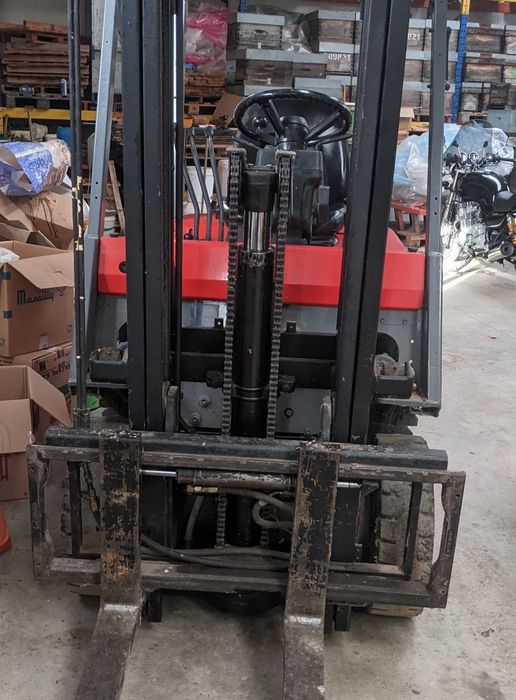 Empilhador Elétrico Toyota