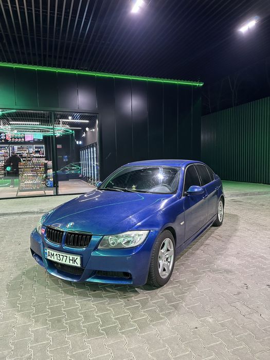 Продам BMW E90  M-packet