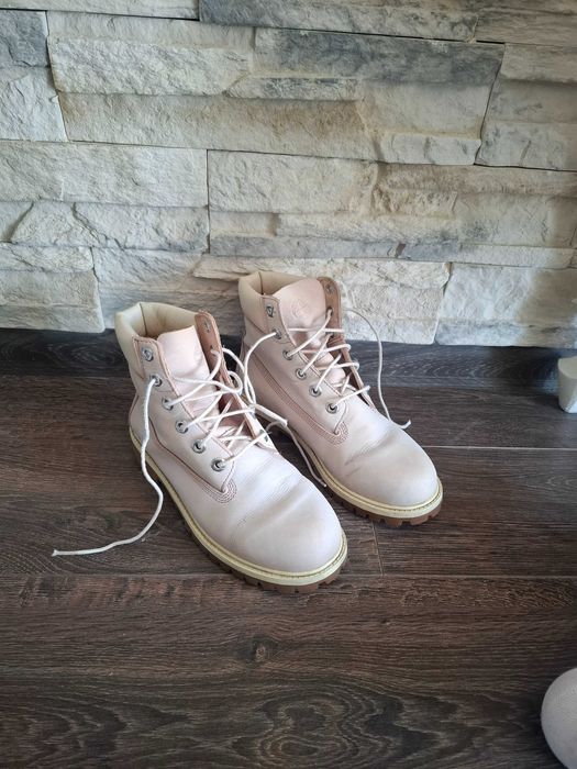 Sprzedam oryginalne buty Timberland.