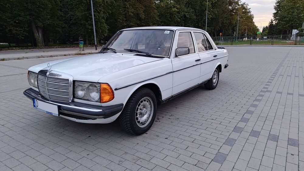 Mercedes-Benz W123