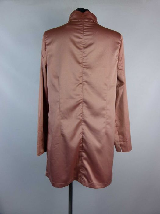 Missguided trapezowa miedziana sukienka 10 / 38