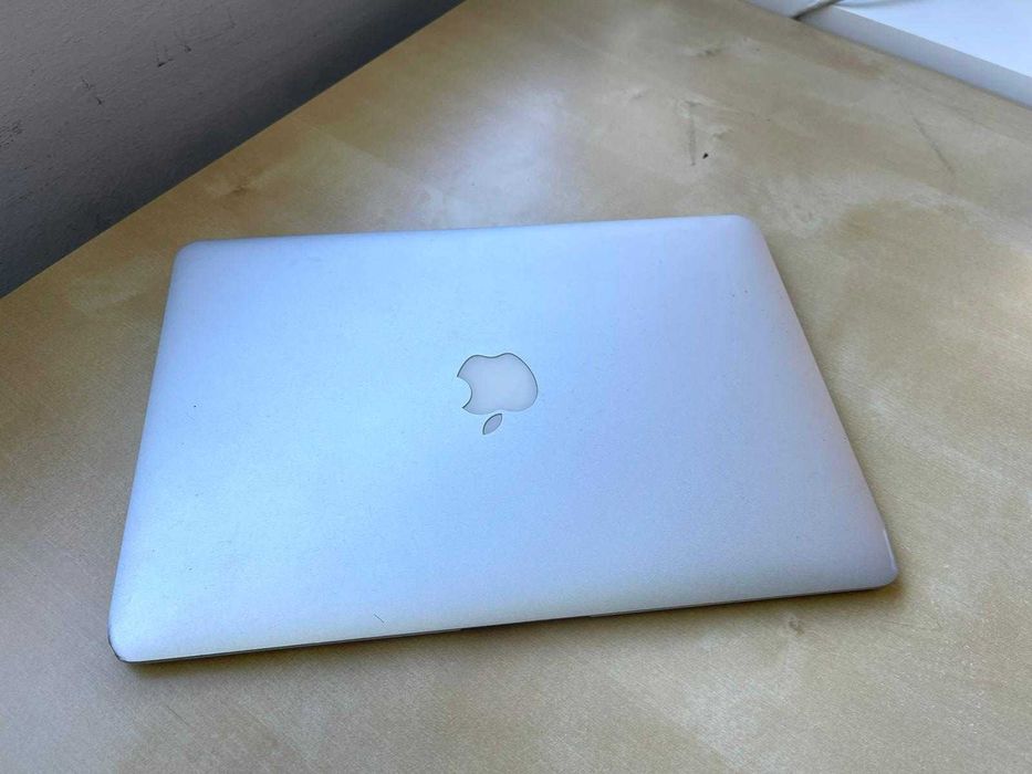 Macbook Air 13" (2010)
