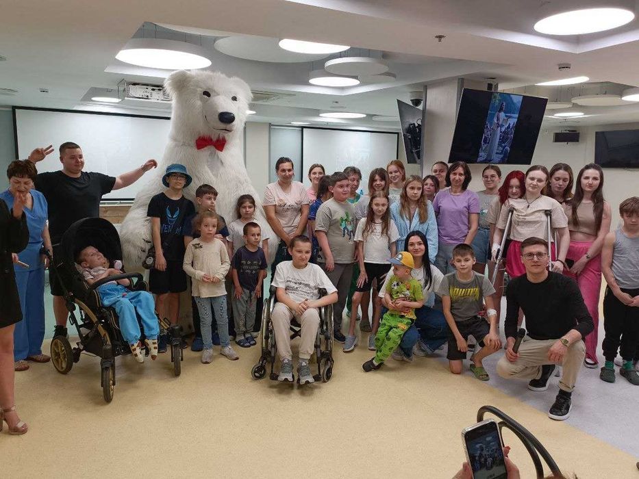 Замовте для дитячого свята в Києві  вражаючого пневмо Гуся Обіймусь