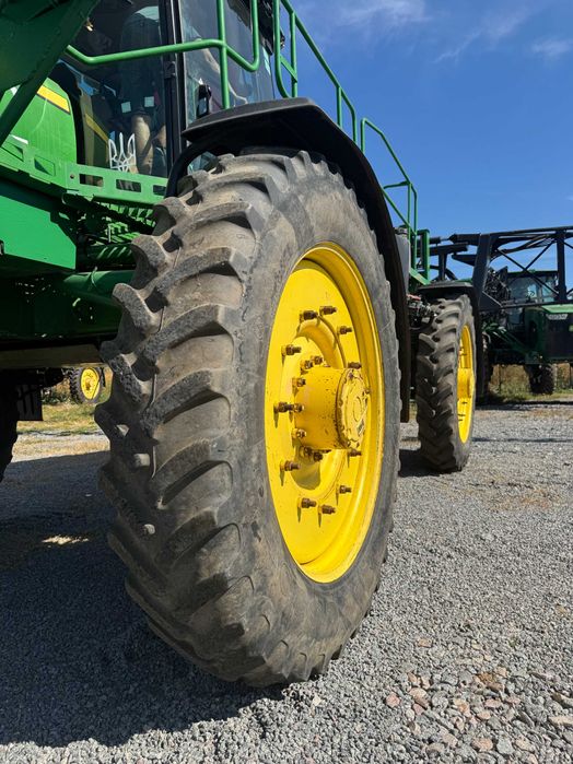 самохідний обприскувач John deere 4930