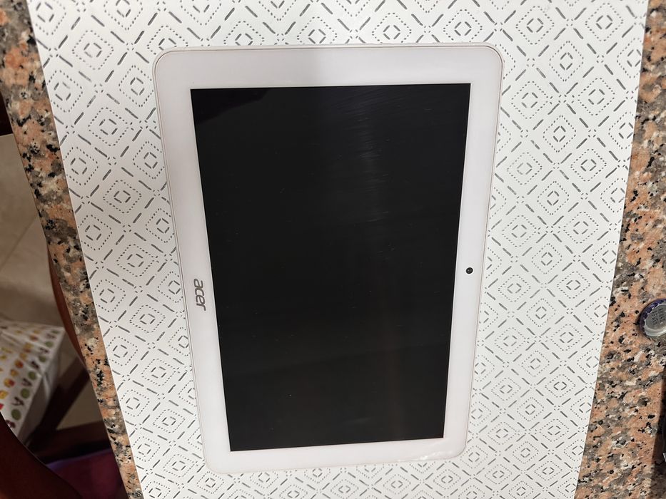 Tablet Acer Iconia Tab 10, modelo A3-A20, com ecrã de 10,1”