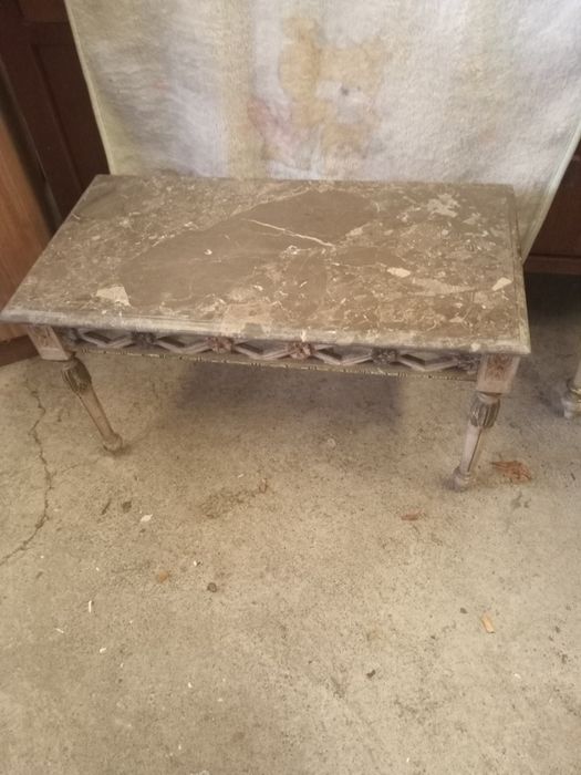 Two Coffee Tables64552182788865124