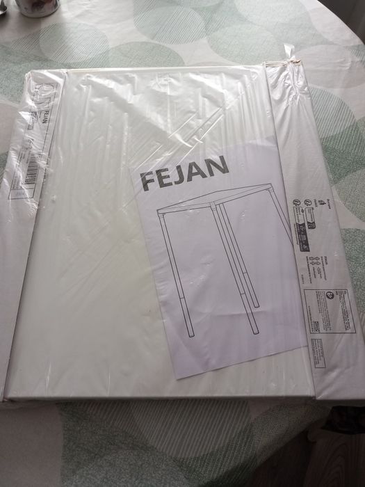 Stolik   metalowy mały