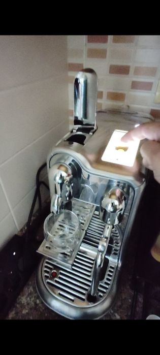 Máquina de café Nespresso Creatista Pro