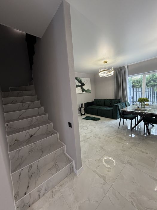 Кутовий таунхаус Ірпінь 110м² 2,7 сотки РЕМОНТ КАМІН $153 000