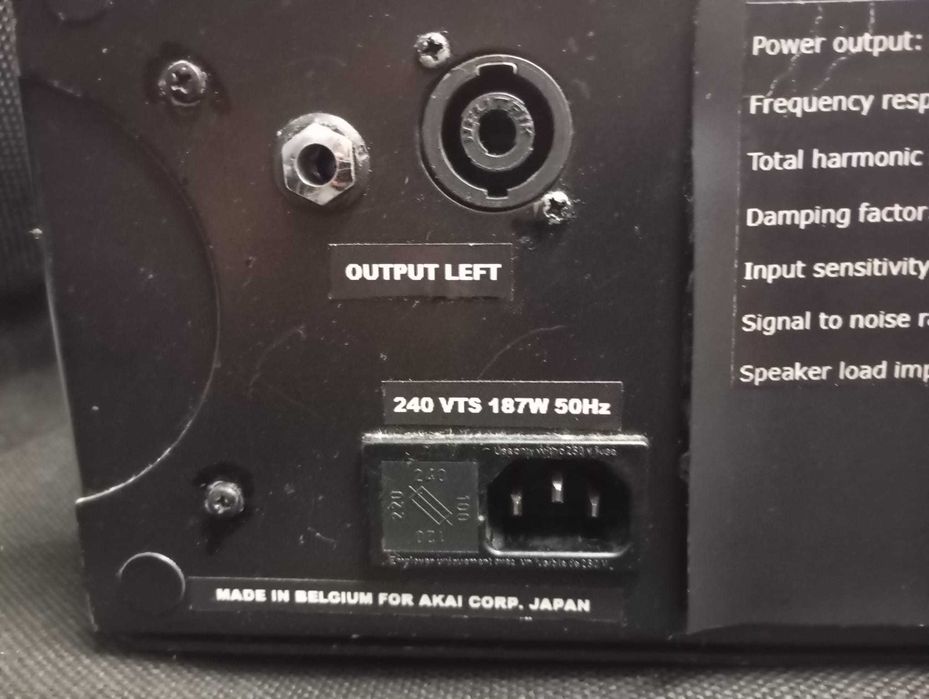 Amplificador AKAI PS-200
