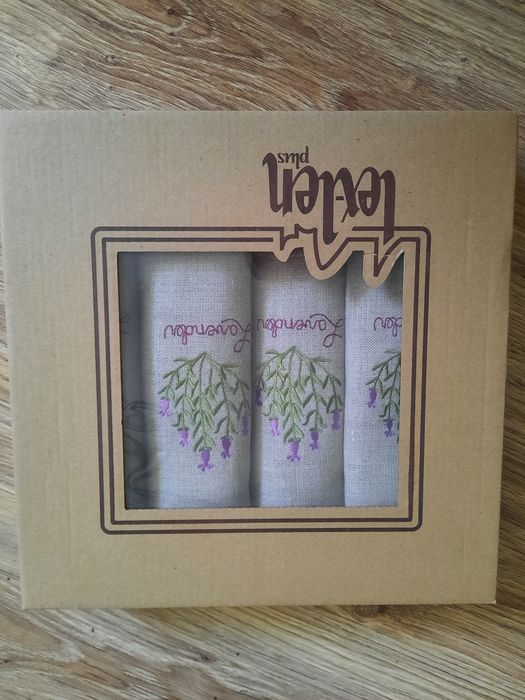 Nowe lniane podkładki z haftem- lawenda