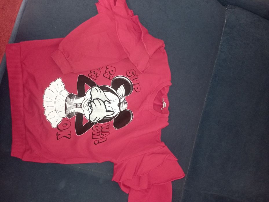 Дитячі речі на дівчинку