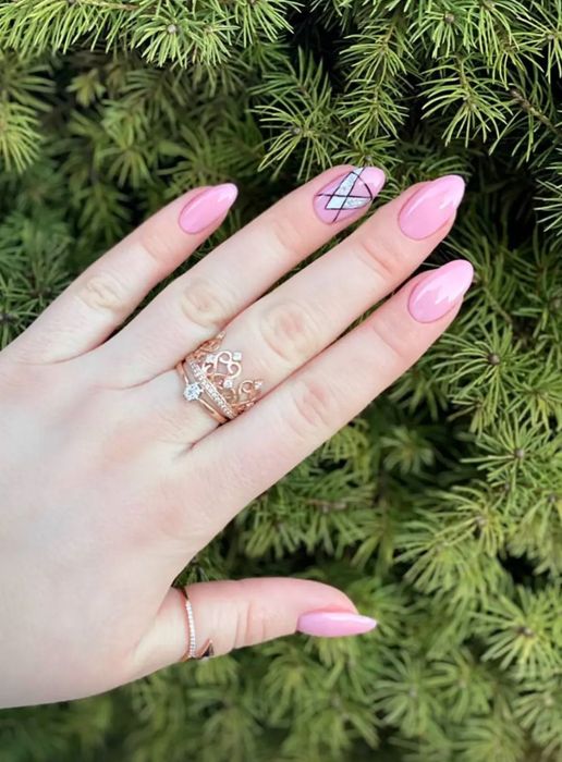 Манікюр •Педикюр •Нарощення •Дизайн за вашим бажанням