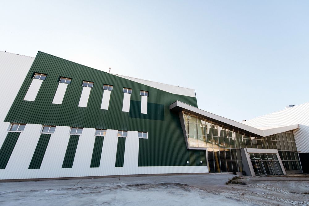 Продаж сучасного промислово-складського комплексу