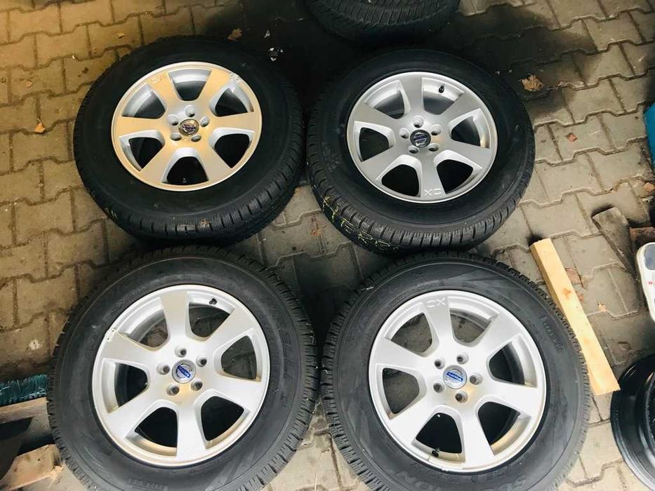 koła volvo xc 235/65r17 pirelli zima