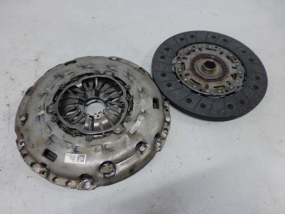 AUDI A3 8V 2,0 TDI 150 KM GOLF VII docisk tarcza sprzęgła 04L141015E