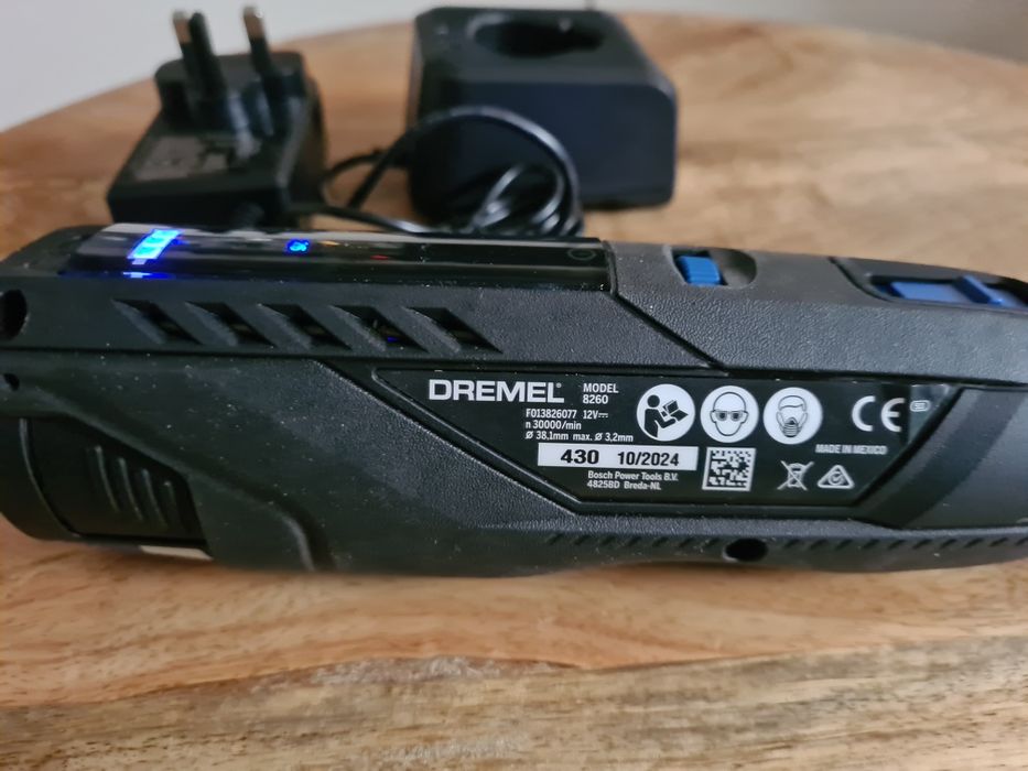 Dremel 8260 godny uwagi!!!