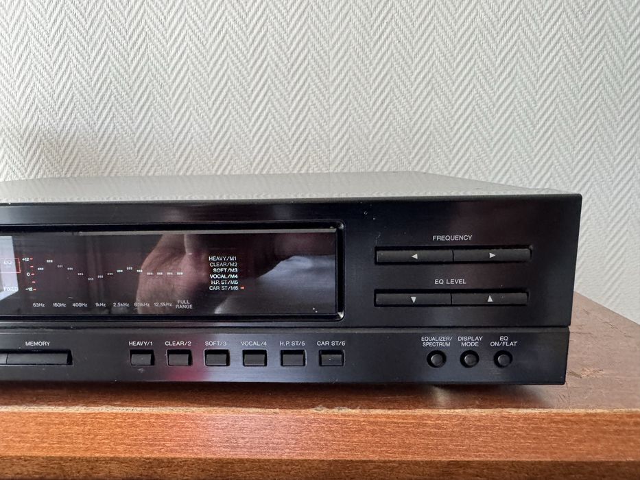 Equalizer Technics SH-E51