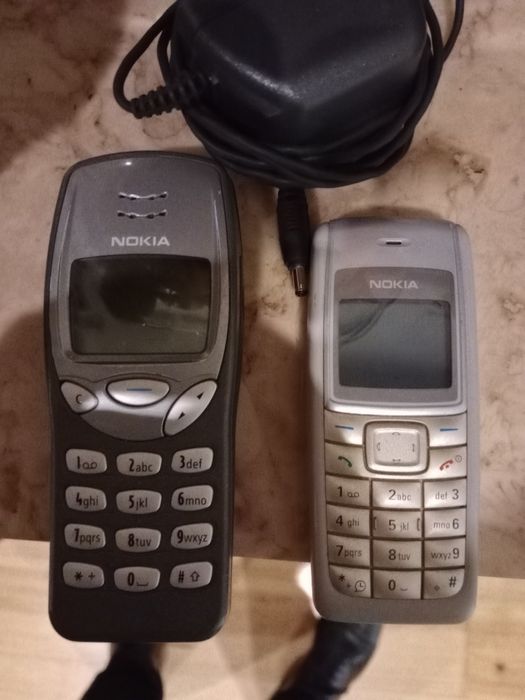 Nokias 3210 e 1110