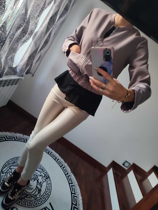 Kurtka Bomberka zamek kieszenie