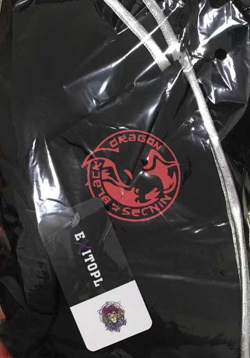 Strój Black NINJA SKORPION SREBRNA GWIAZDA mięśnie 110/122