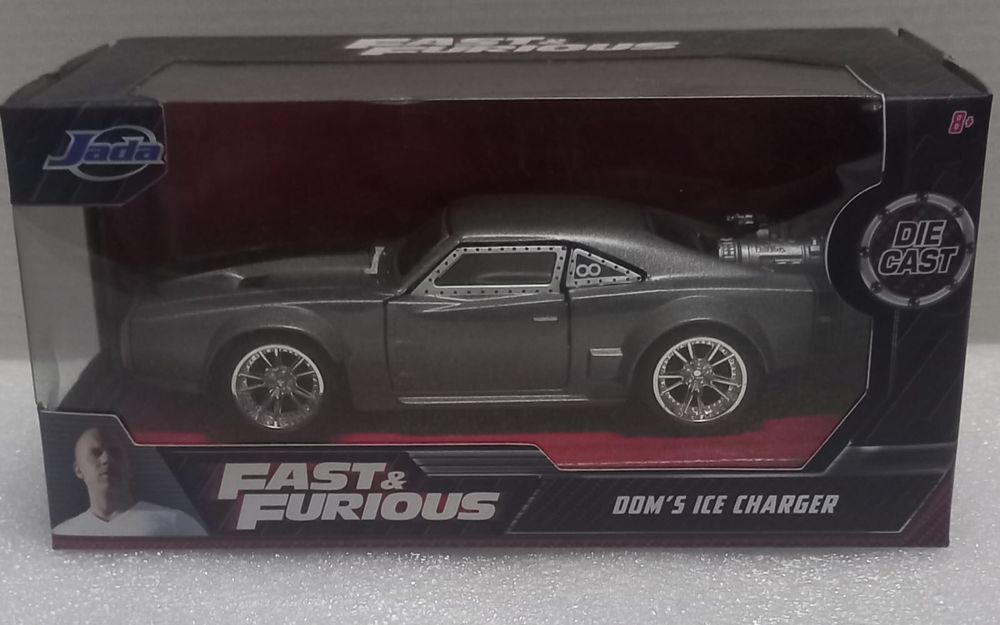 Dom's ice charger Fast & Furious 1:32