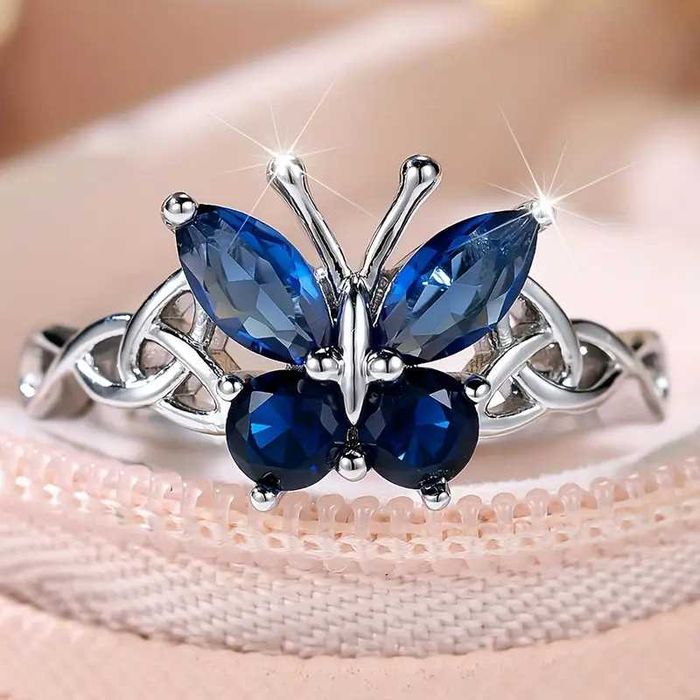 Элегантное Синее  Кольцо с Затейливым Дизайном  Бабочки