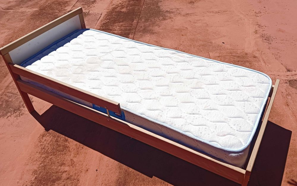 Cama de Criança com Colchão