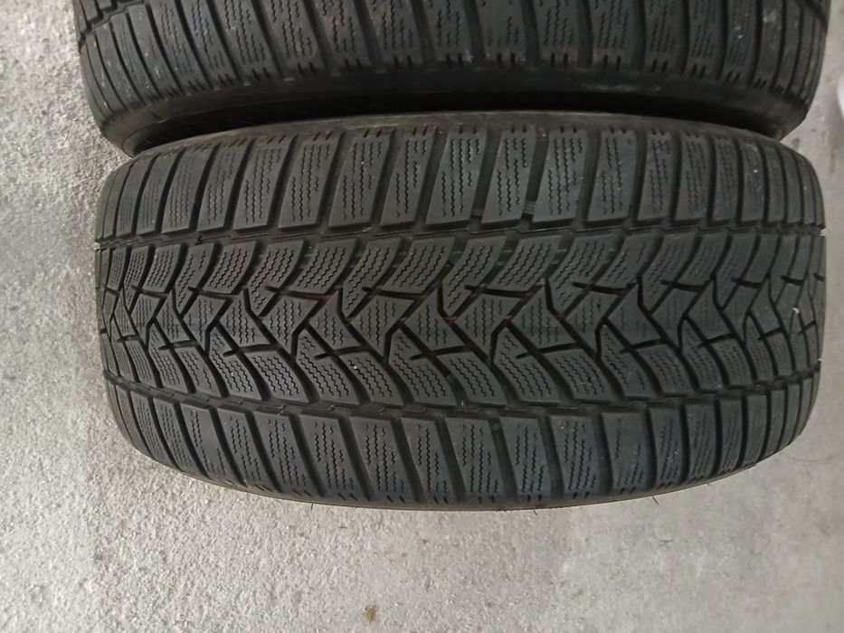 2 Pneus 225/50R17 Dunlop seminovos