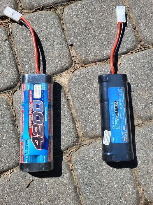 Model RC cravler Maverick ScautRC w pełni woodoodporny 2 akumulatory