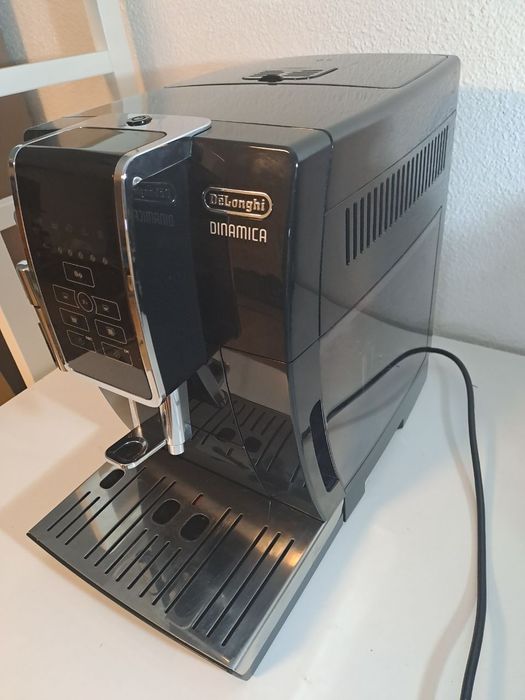 Кавова машина De’Longhi Dinamica ECAM 350.15.B з Німеччини